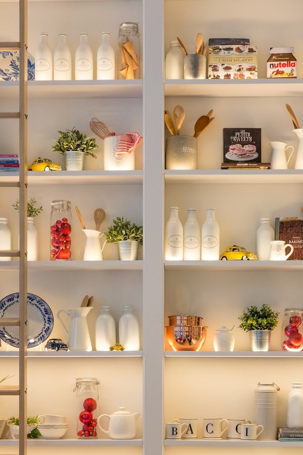 Les Astuces de Rangement pour une Déco Intérieure pour Petits Espaces