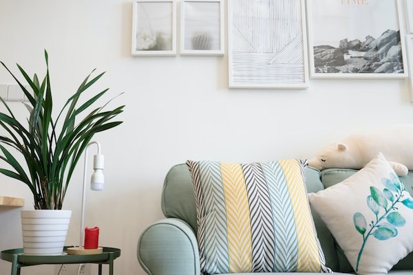 Quels sont les accessoires indispensables pour une déco intérieure réussie ?